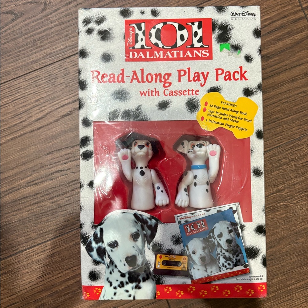 Disney Dalmatians Read-Along Play Pack with Cassette